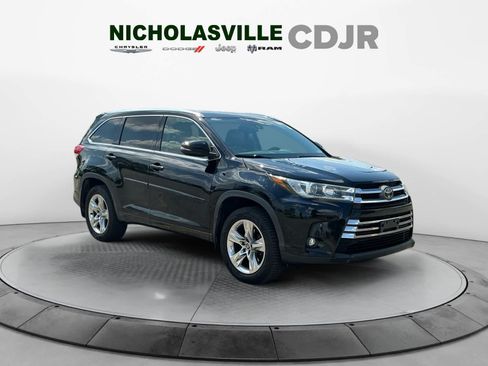Used 2019 Toyota Highlander Limited AWD/4WD image 7