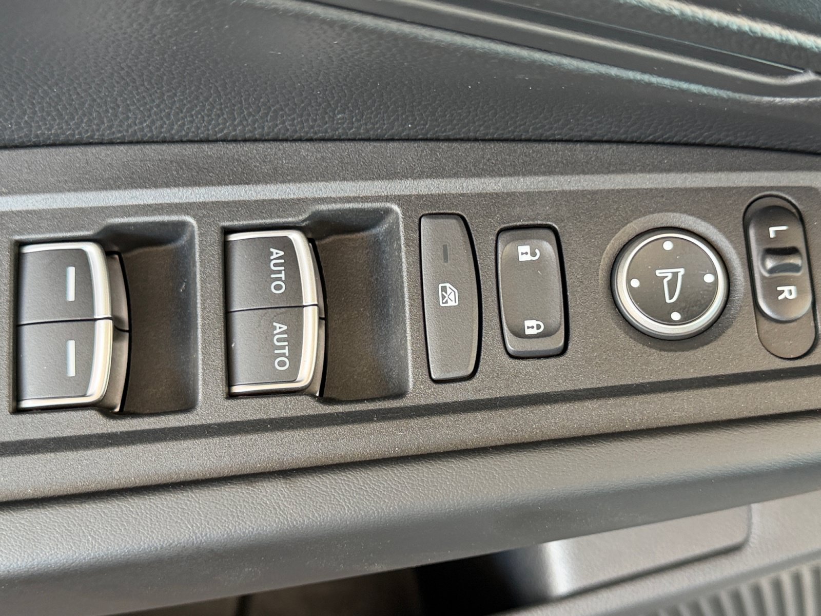 Used 2024 Honda Accord LX image 11