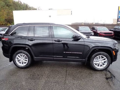 New 2025 Jeep Grand Cherokee Laredo X AWD/4WD image 8