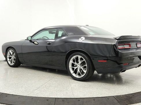 Used 2022 Dodge Challenger GT image 3