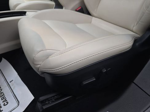 Used 2020 Tesla Model S Performance AWD/4WD image 25