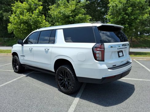 Used 2023 Chevrolet Suburban Premier w/ Premium Package 2 AWD/4WD image 7