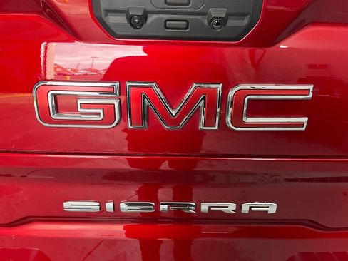 Used 2025 GMC Sierra 1500 SLT w/ SLT Premium Package image 63