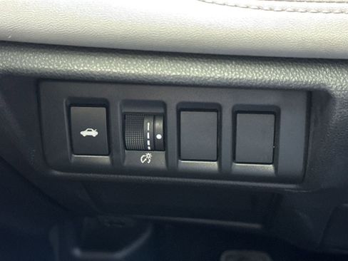 Used 2022 Subaru Legacy Limited image 33