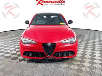 Used 2024 Alfa Romeo Giulia Veloce video 2