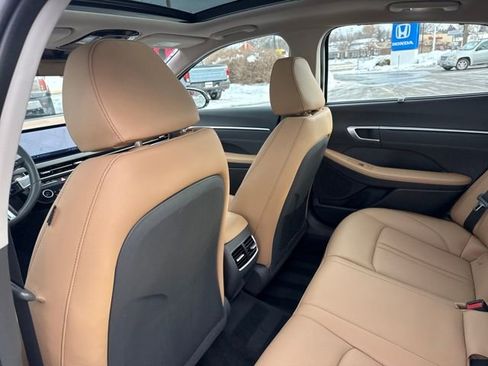 Used 2025 Hyundai Sonata Limited image 22