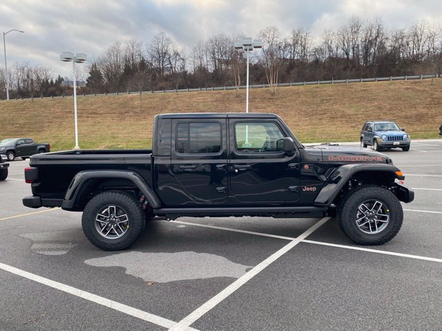 New 2026 Jeep Gladiator Mojave w/ Safety Group AWD/4WD image 9