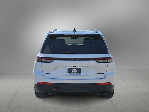 Used 2022 Jeep Grand Cherokee Trailhawk w/ Luxury Tech Group III image 7