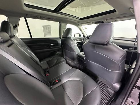 Certified 2025 Toyota Grand Highlander AWD Hybrid image 13