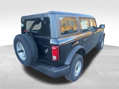New 2025 Ford Bronco 4-Door AWD/4WD image 6