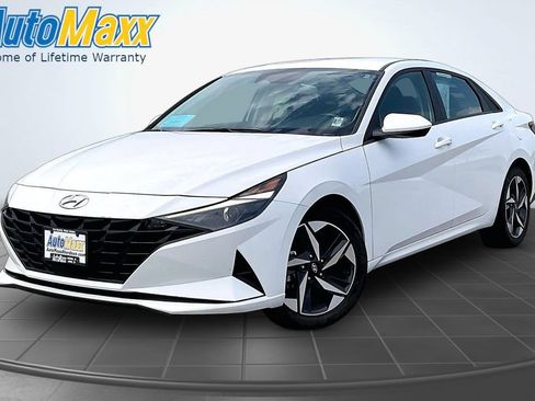 Used 2023 Hyundai Elantra SEL w/ Convenience Package FWD image 1