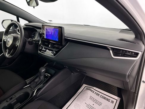 Used 2025 Toyota Corolla SE FWD image 33