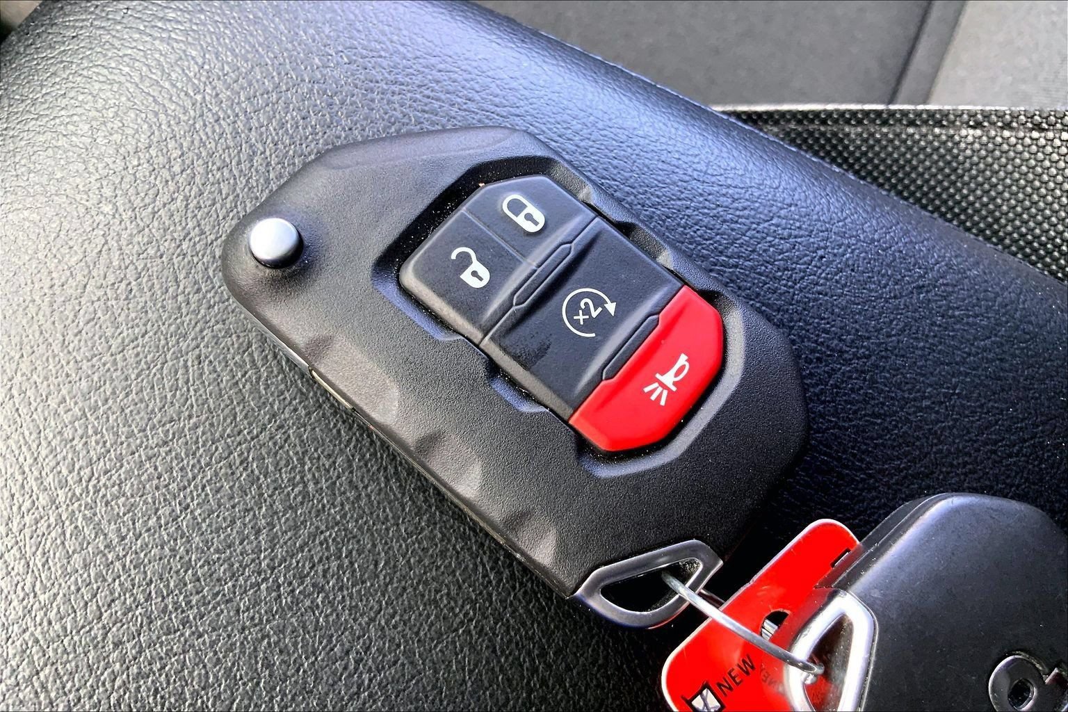 Certified 2024 Jeep Wrangler Unlimited AWD/4WD image 14