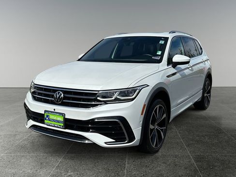 Used 2022 Volkswagen Tiguan SEL R-Line image 3
