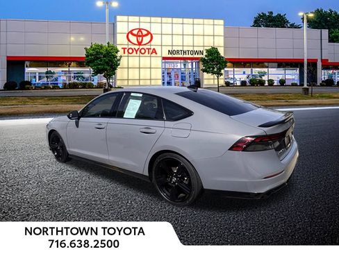 Used 2023 Honda Accord Sport image 10