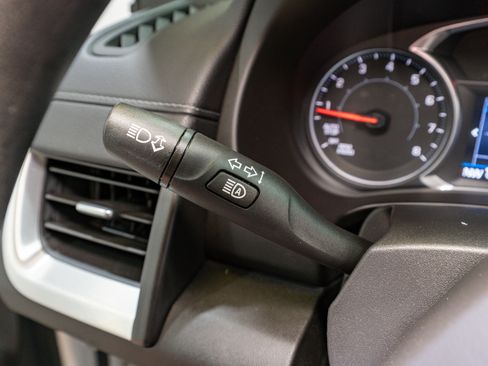 Used 2022 GMC Terrain SLE image 25