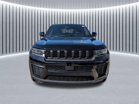 New 2026 Jeep Grand Cherokee Laredo image 19