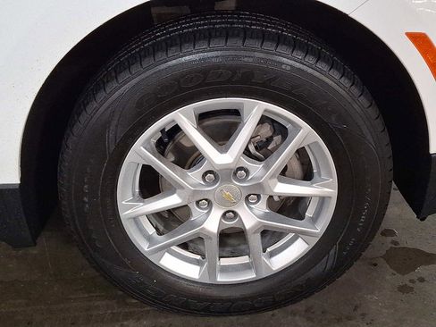 Used 2024 Chevrolet Equinox LT image 9