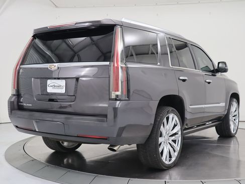Used 2016 Cadillac Escalade Premium AWD/4WD image 5