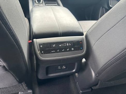 Used 2023 Nissan Pathfinder SV w/ SV Premium Package AWD/4WD image 20