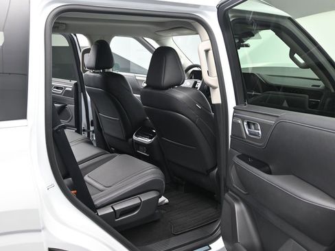 Certified 2025 INFINITI QX80 Pure image 14