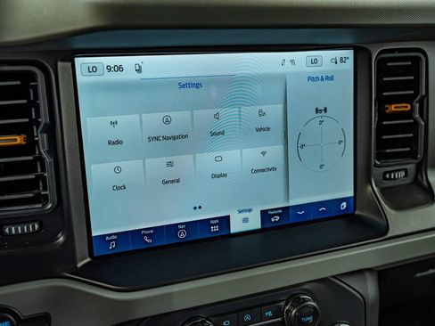 Used 2022 Ford Bronco Badlands w/ Sasquatch Package AWD/4WD image 25