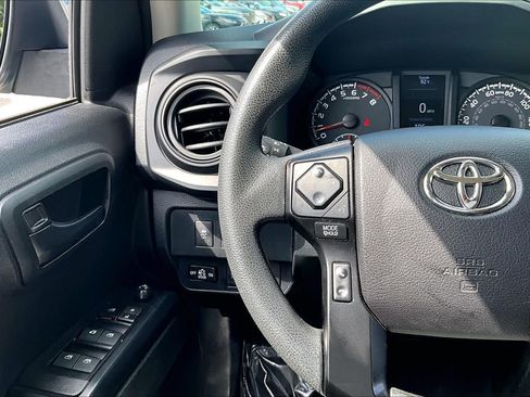 Used 2021 Toyota Tacoma SR AWD/4WD image 23