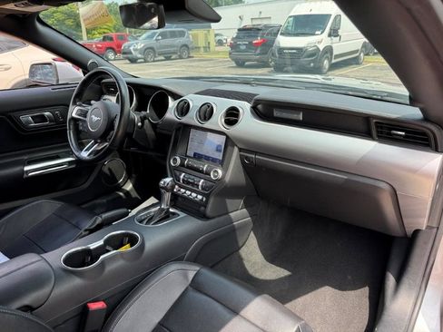Used 2022 Ford Mustang Premium RWD image 24