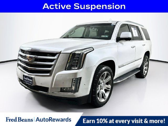 Used 2019 Cadillac Escalade Premium Luxury AWD/4WD image 3