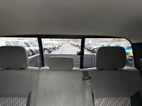 Used 2018 Toyota Tundra SR5 w/ TRD Off Road Package image 25