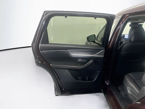 Used 2024 MAZDA CX-90 Plug-In Hybrid w/ Premium Pkg AWD/4WD image 28