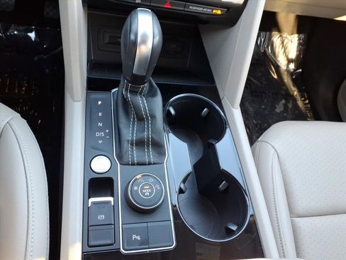 Used 2022 Volkswagen Atlas SE w/ Panoramic Sunroof Package image 19