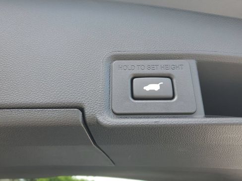 Certified 2025 Acura RDX SH-AWD w/ Advance Package image 16