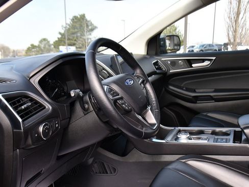 Used 2022 Ford Edge Titanium w/ Class II Trailer Tow Package image 11