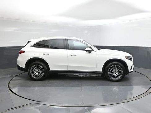 New 2026 Mercedes-Benz GLC 300 image 11