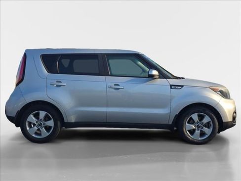 Used 2017 Kia Soul image 6