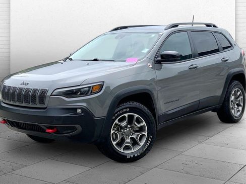 Used 2022 Jeep Cherokee Trailhawk w/ Sound & Nav Group AWD/4WD image 13