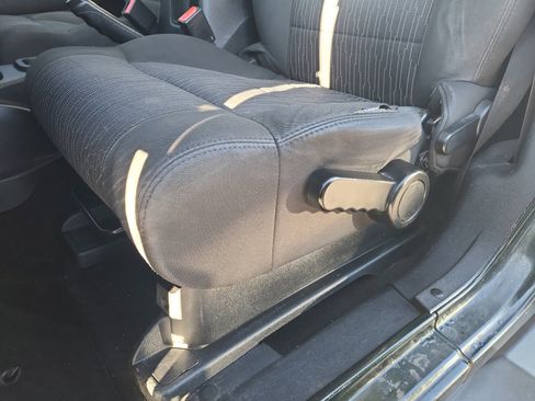 Used 2012 Jeep Wrangler Sport image 13