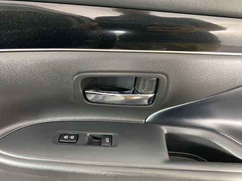 Used 2020 Mitsubishi Outlander SE FWD image 36