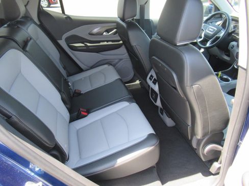 Used 2023 GMC Terrain SLT FWD image 30
