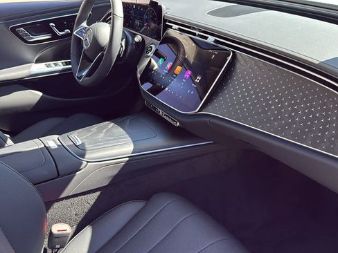 New 2026 Mercedes-Benz E 350 4MATIC Sedan image 35