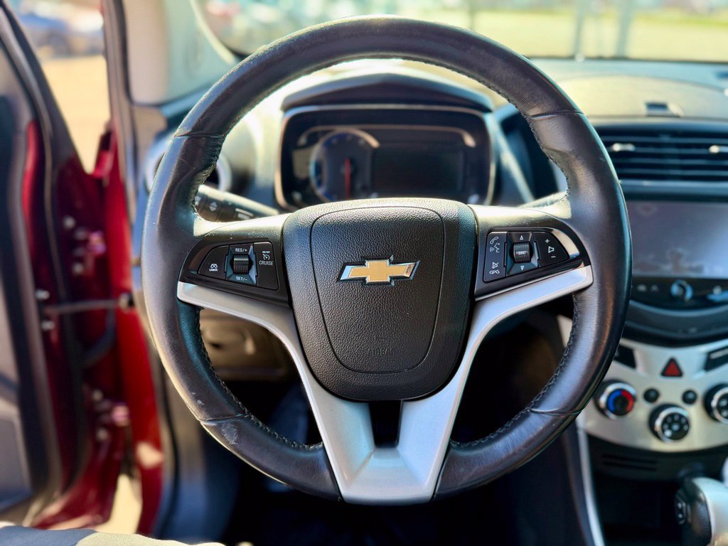 Used 2016 Chevrolet Trax LT w/ LT Convenience Package AWD/4WD image 30