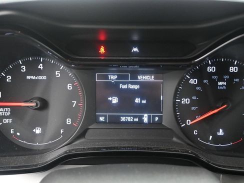 Used 2024 Chevrolet Trax LS FWD image 13