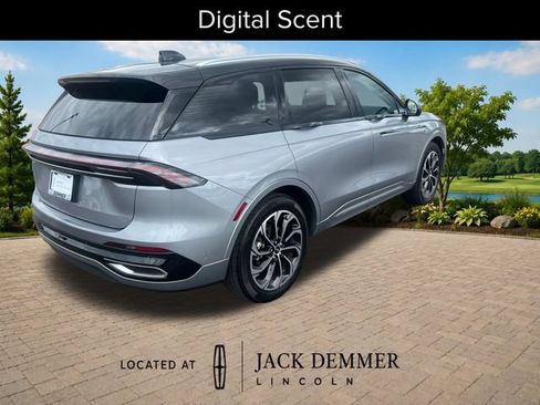 Certified 2024 Lincoln Nautilus Reserve w/ Equipment Group 202A AWD/4WD image 7