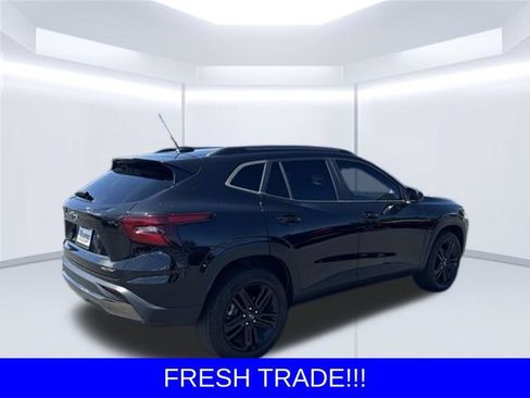 Used 2024 Chevrolet Trax ACTIV w/ Driver Confidence Package FWD image 7