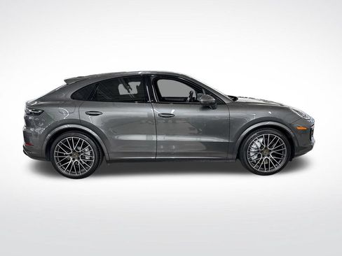 Used 2022 Porsche Cayenne Turbo AWD/4WD image 6