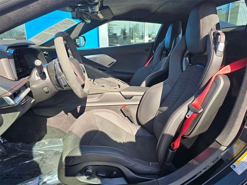 Used 2023 Chevrolet Corvette Stingray Premium Conv w/ Z51 Performance Package image 19