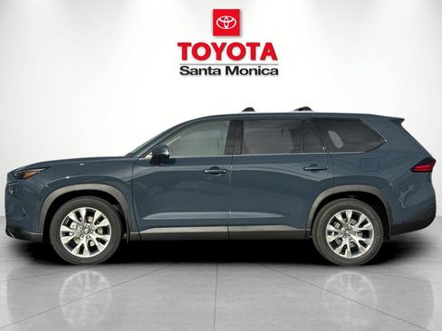 New 2026 Toyota Grand Highlander AWD Hybrid image 8