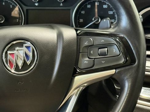 Used 2024 Buick Enclave Essence FWD image 17