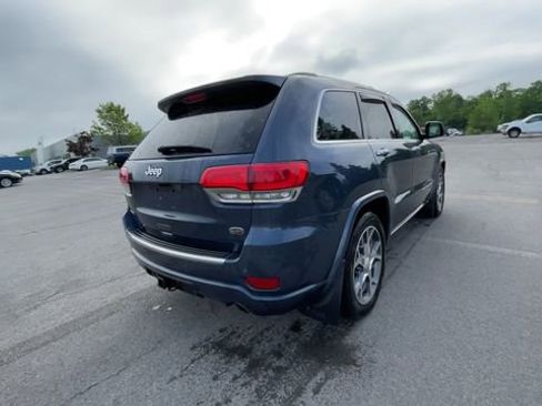 Used 2020 Jeep Grand Cherokee Overland AWD/4WD image 9